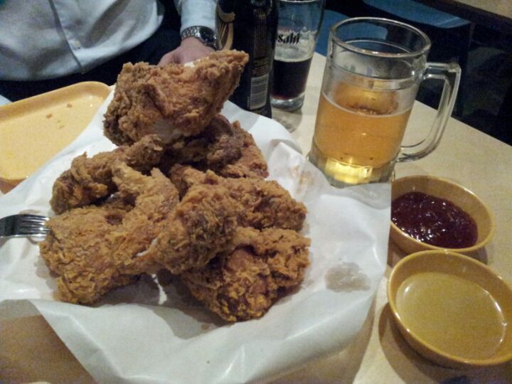 깐부치킨 kkanbu chicken | 서울특별시 서초구 남부순환로 2419 | +82 2-522-9230