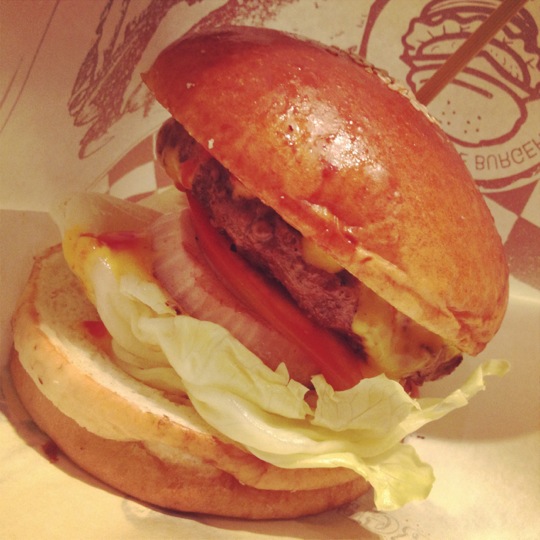 Burger Hunter | 서울 강남구 학동로 103 | +82 2-546-2582