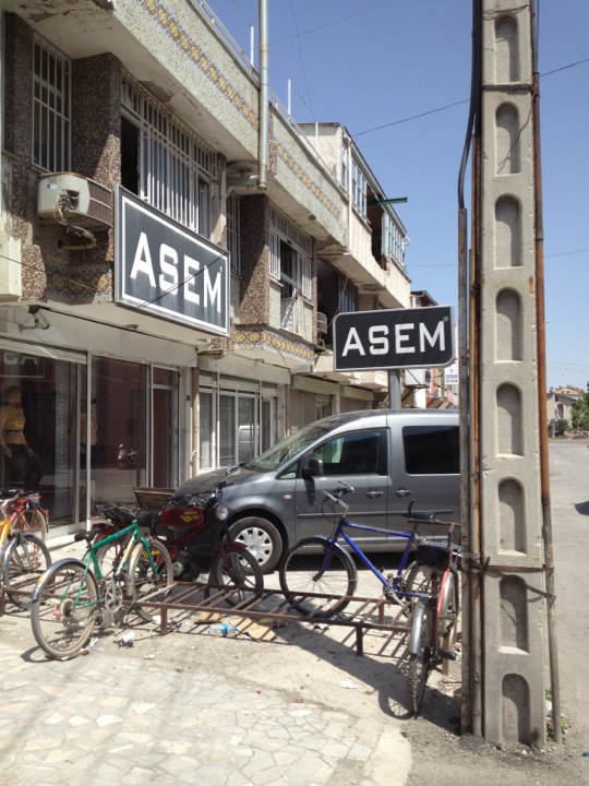 Asem Giyim | BAYIRBAŞI Sokak, Selçuklu/Konya | +90 332 238 27 16