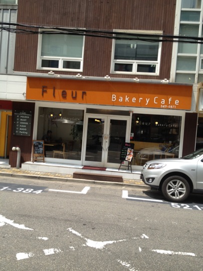Fleur Bakery Cafe | 서울 강남구 논현동 16-44 | +82 2-549-0871