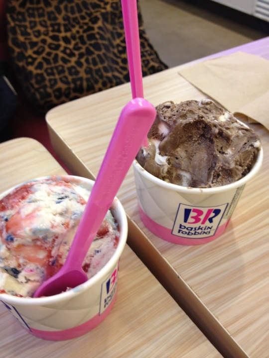Baskin Robbins 31 | 서울 마포구 삼개로 10-1 | +82 2-3272-3131 Baskin Robbins 31 | 서울 마포구 삼개로 10-1 | +82 2-3272-3131