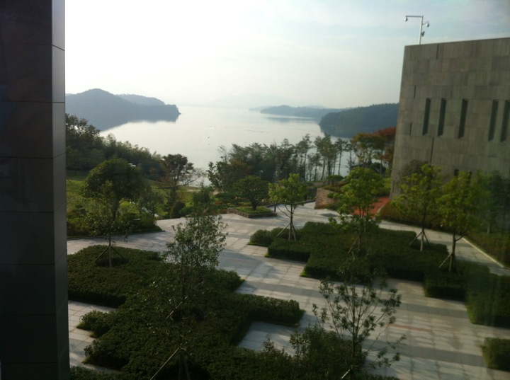 KB손해보험 인재니움 사천 연수원 | 경상남도 사천 곤양면 광포길 22 | +82 55-851-7200